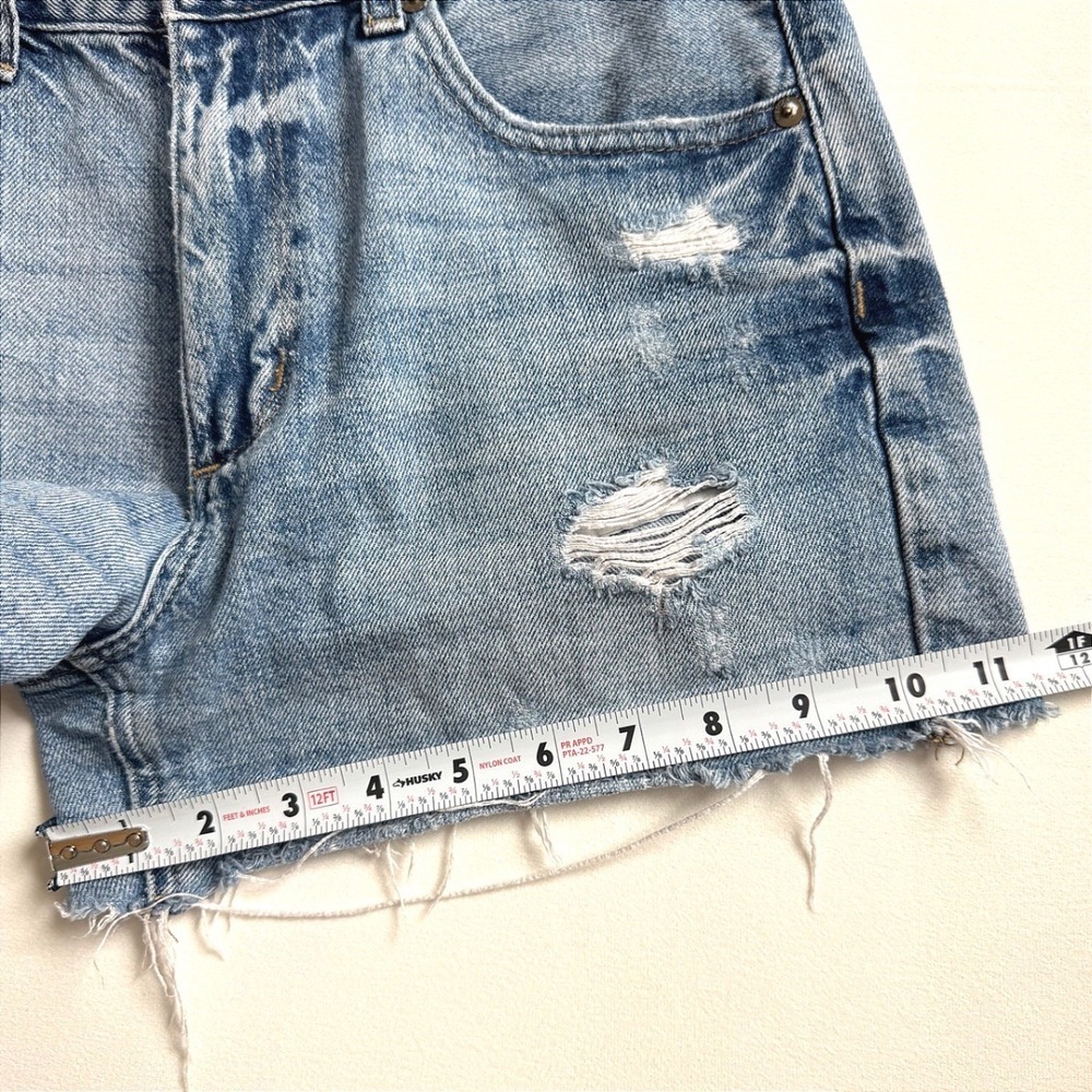 Pistola High Rise Distressed Denim Shorts Light Wash size 26 - Picture 7 of 7